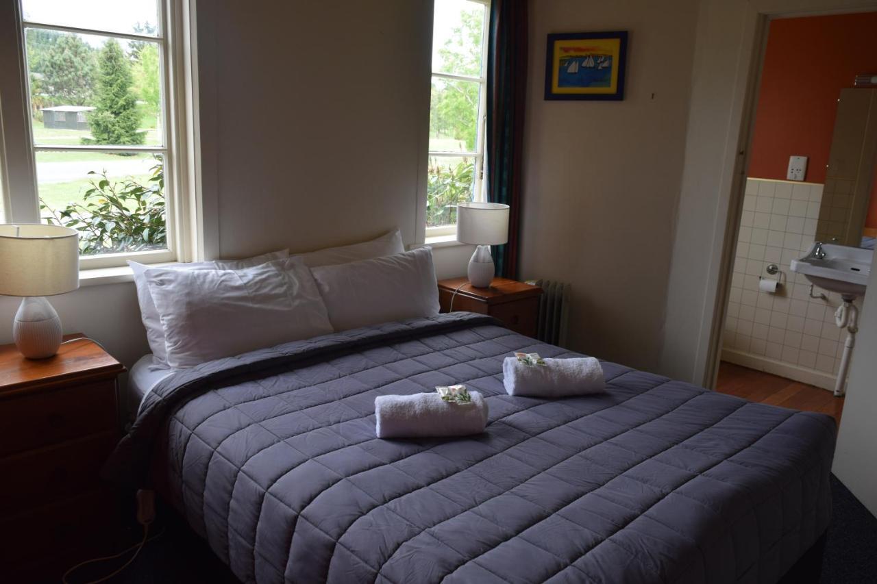 Garston Hotel & Cafe 外观 照片